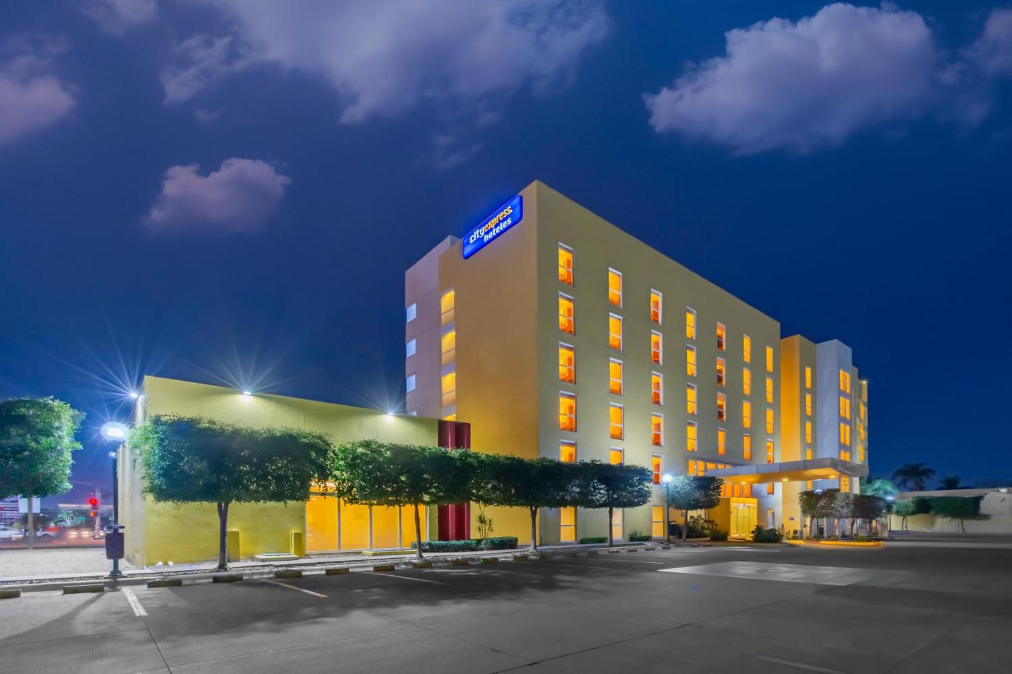 City Express By Marriott Ciudad Obregon Ngoại thất bức ảnh