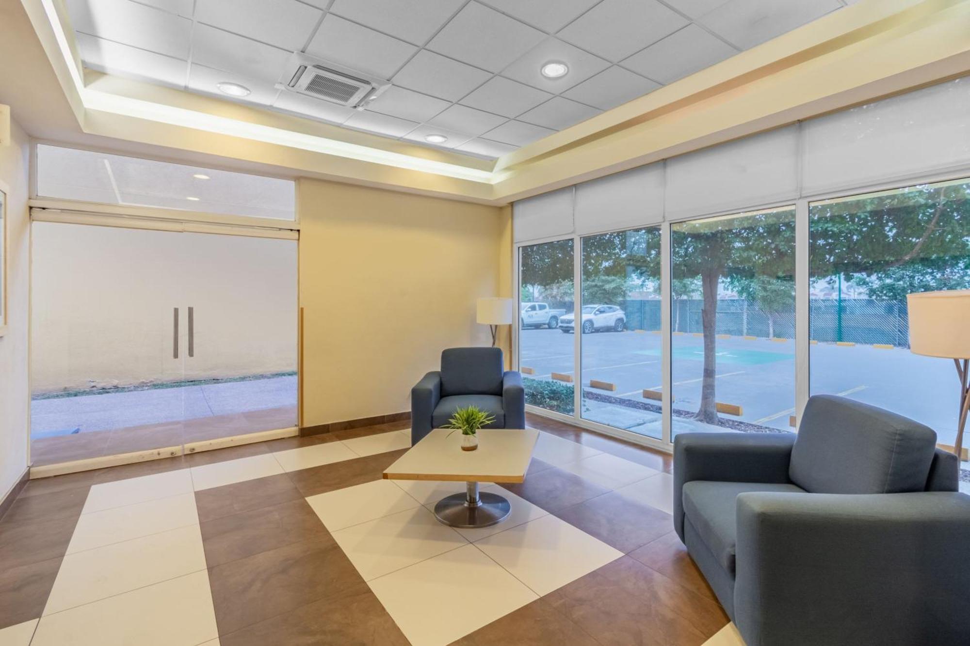 City Express By Marriott Ciudad Obregon Ngoại thất bức ảnh