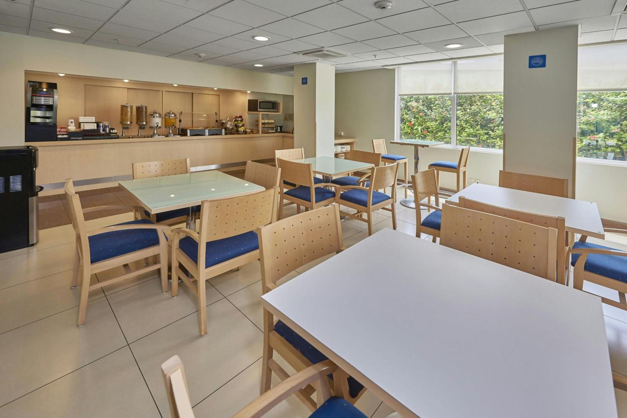 City Express By Marriott Ciudad Obregon Ngoại thất bức ảnh